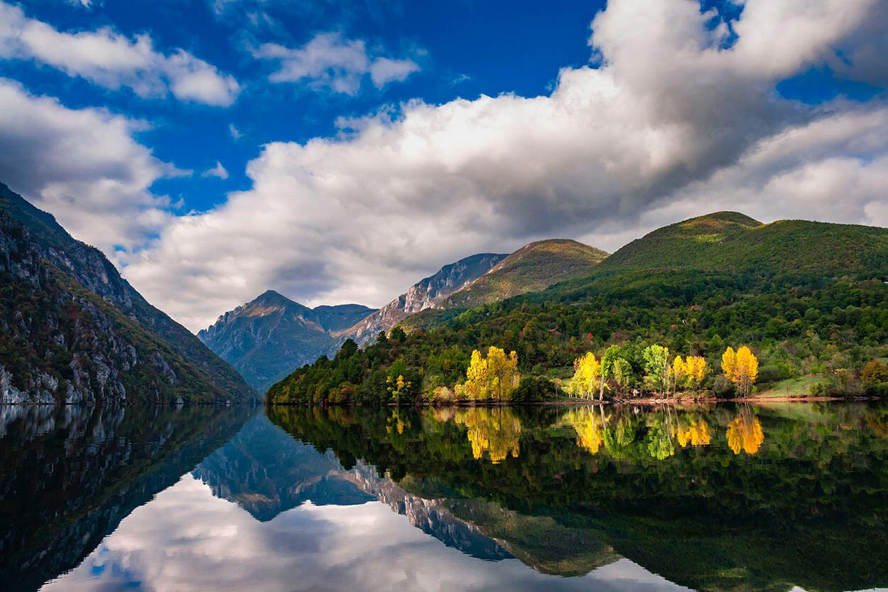 Perucac, Serbia