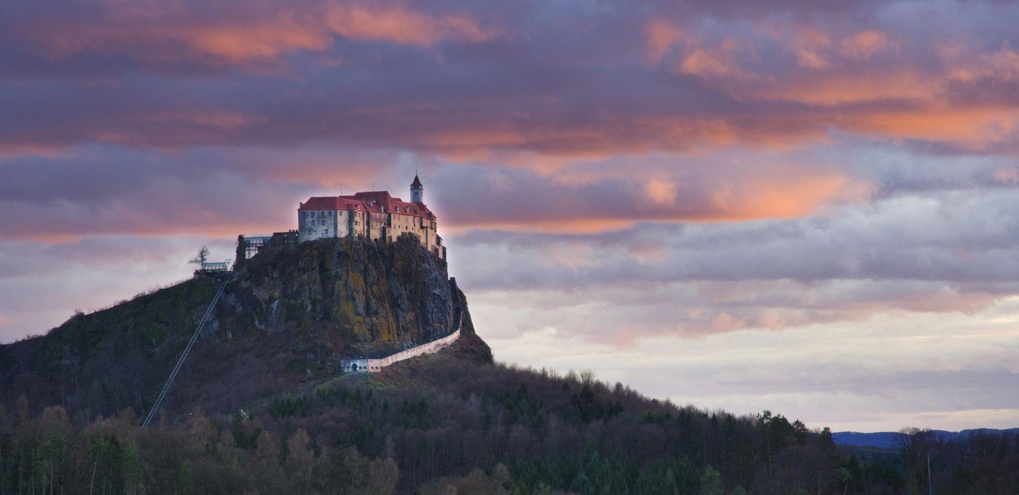 Stra Burg, Austria