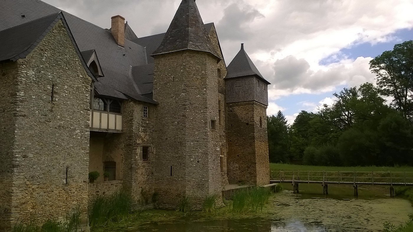 Montsurs, France