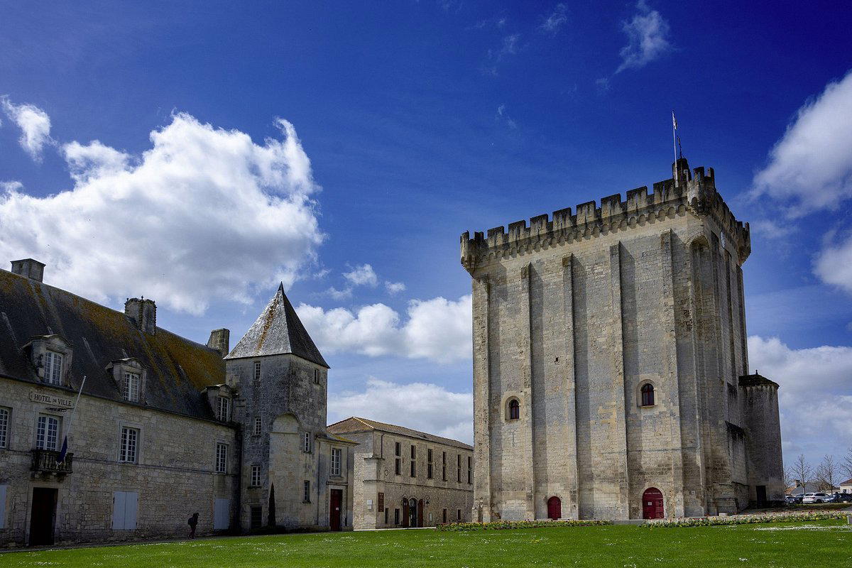 Le Donjon, France