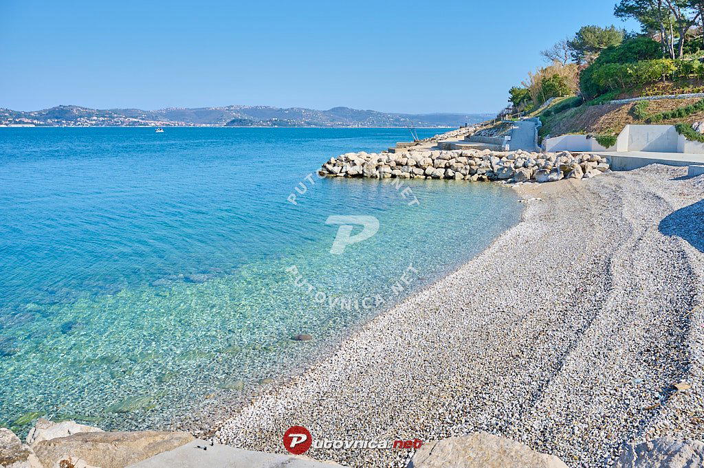 Crveni Vrh, Croatia