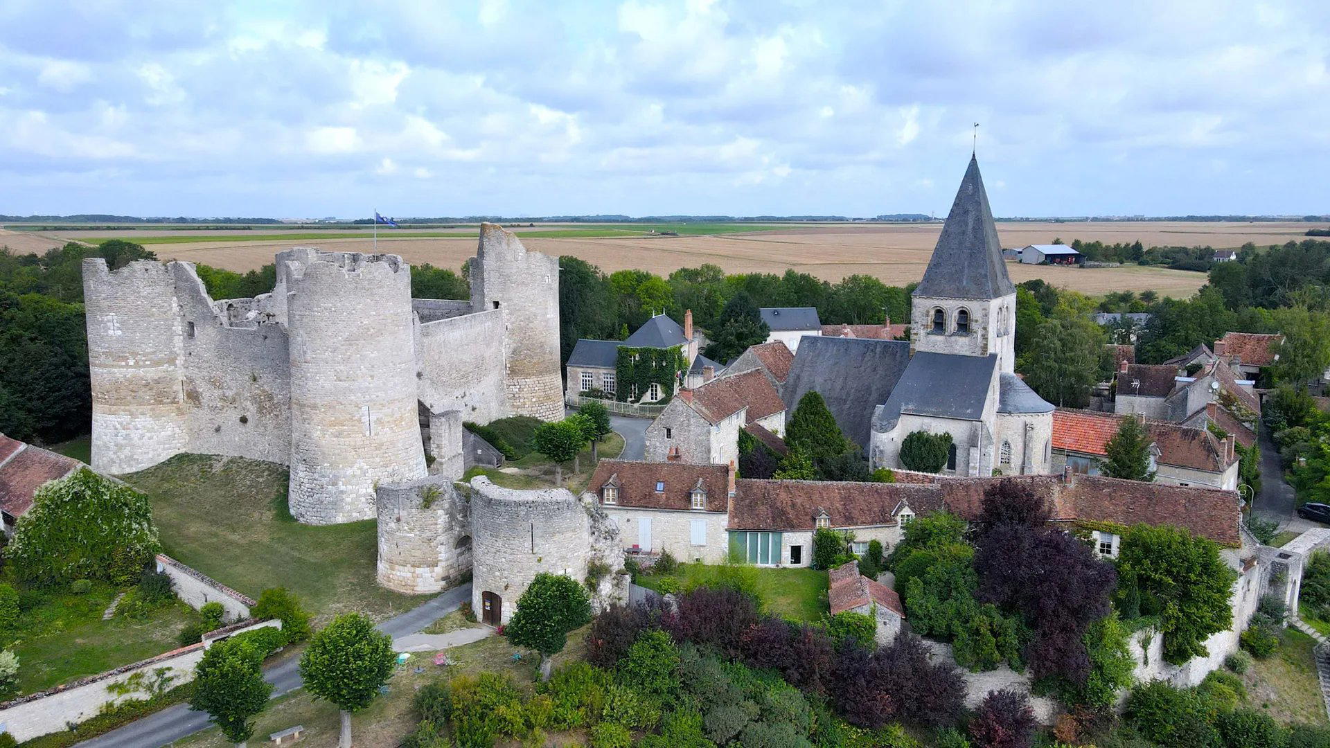 Yevres, France
