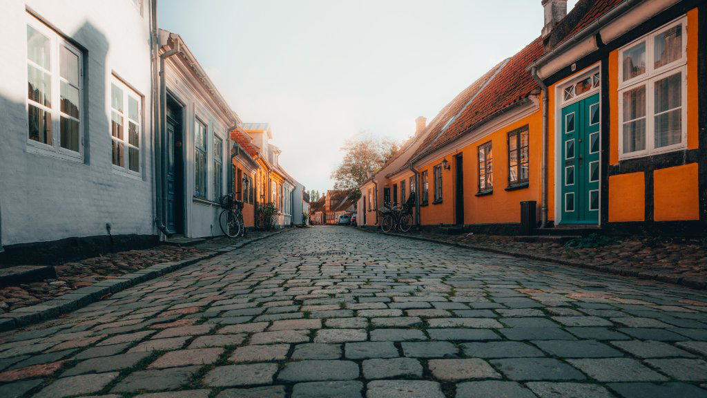 R Sk Bing, Denmark