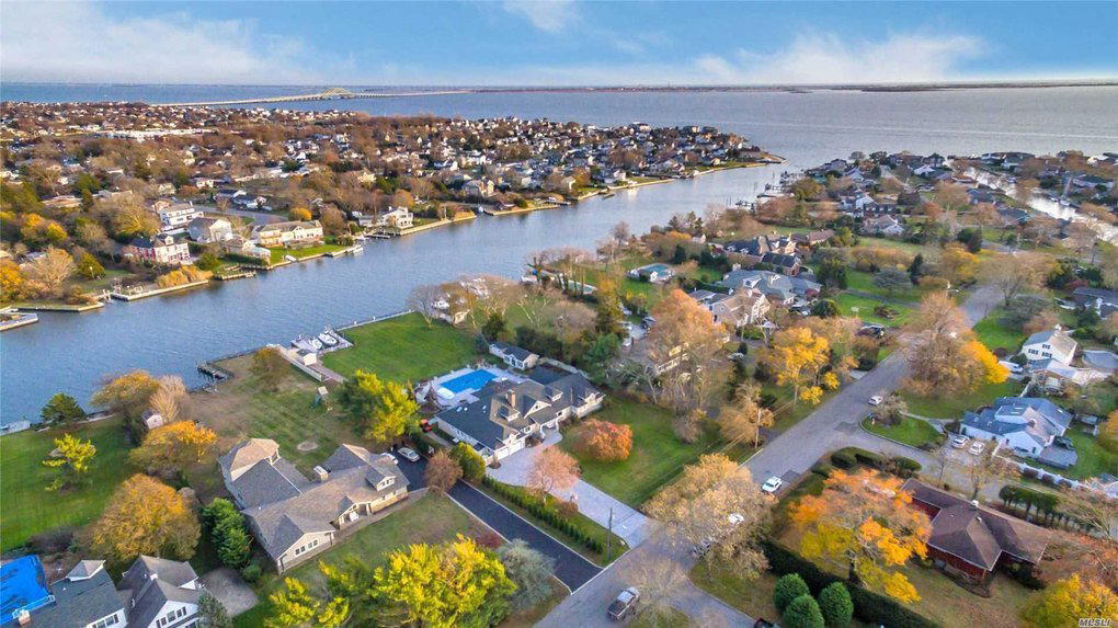 Islip, United States