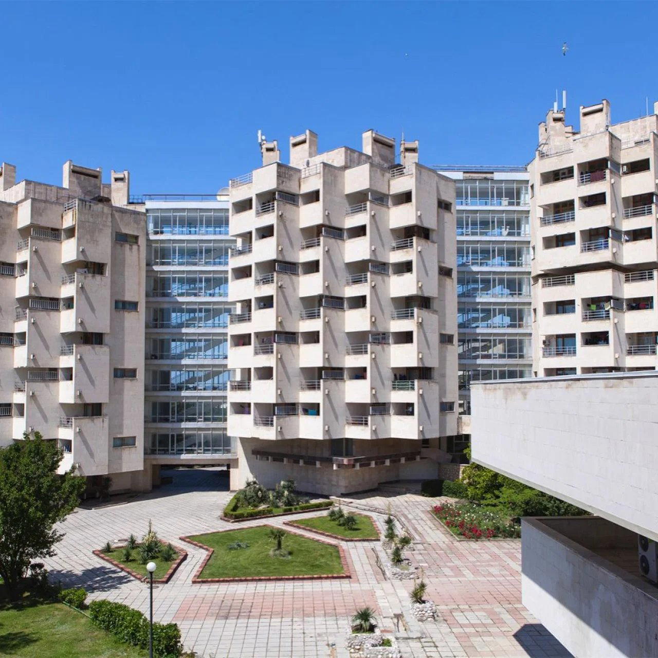Opolzneve, Russia