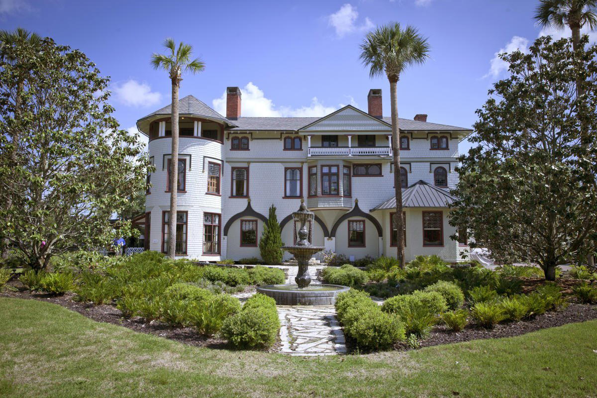 Deland, United States