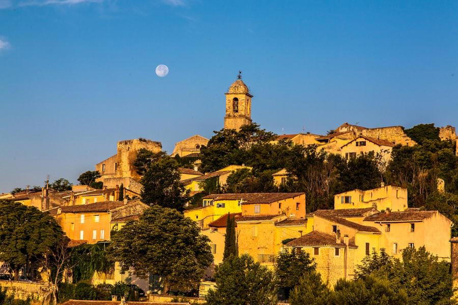 Mormoiron, France