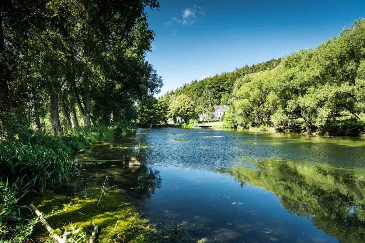 Niederkassel, Germany