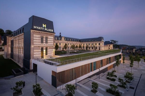 Isneauville, France