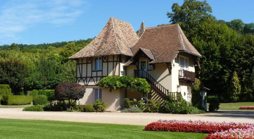 Cherisy, France