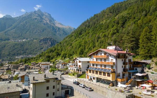 Chiesa in Valmalenco, Italy