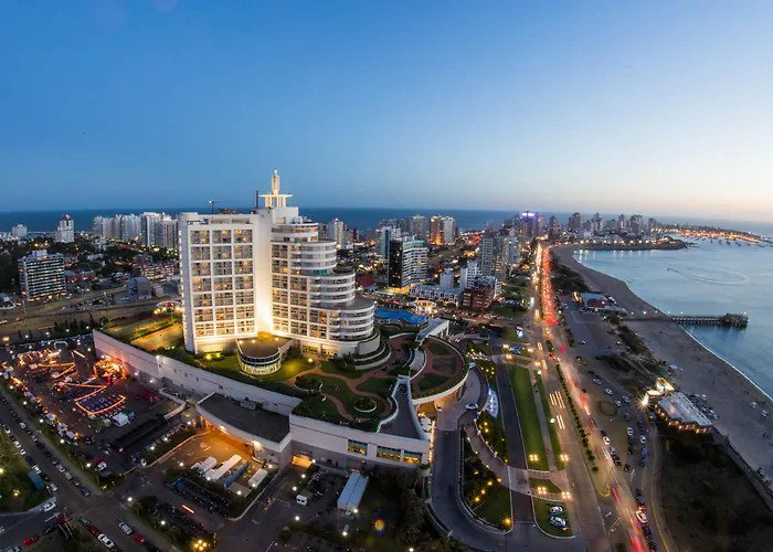 y Av del Mar, Uruguay