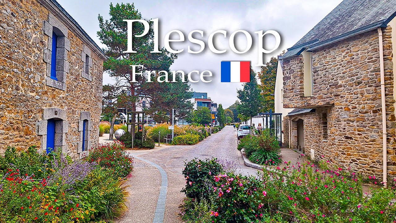 Plescop, France