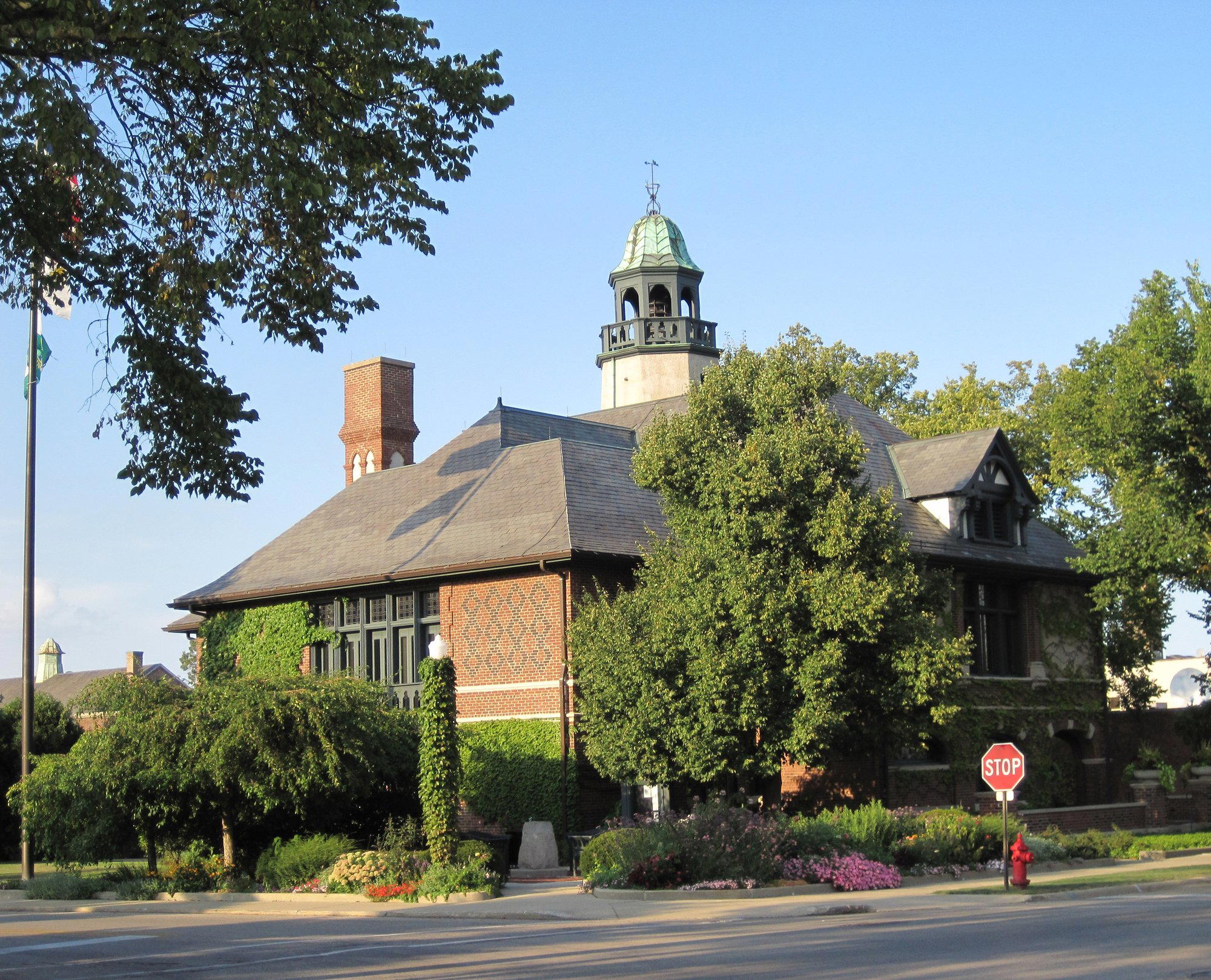 Lake Forest, United States