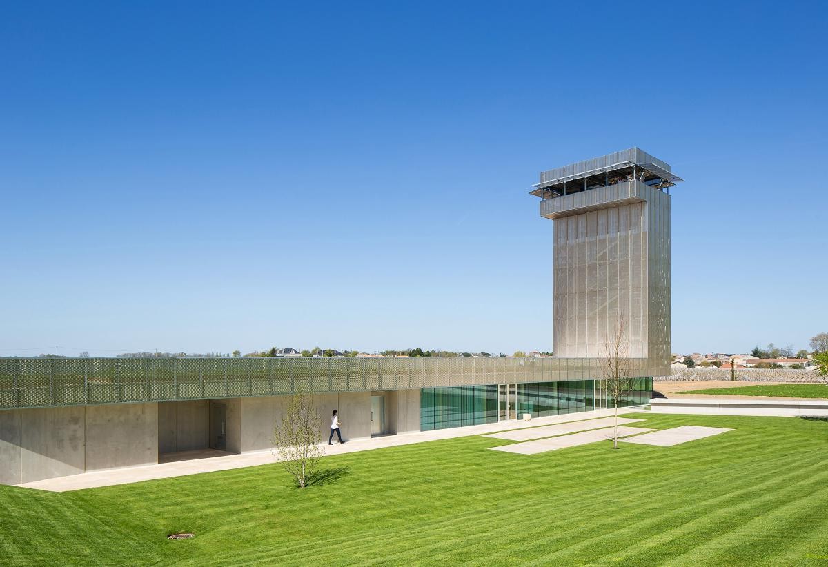 Saint-Julien-Beychevelle, France