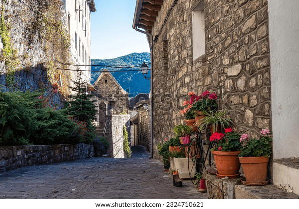 Hecho, Spain
