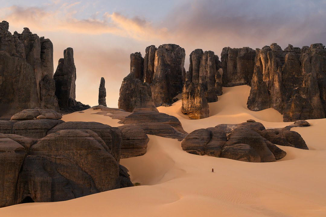 Algeria luxury dining and travel destination