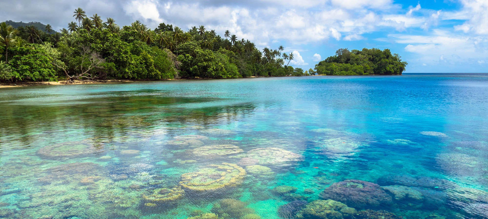 Papua New Guinea luxury dining and travel destination