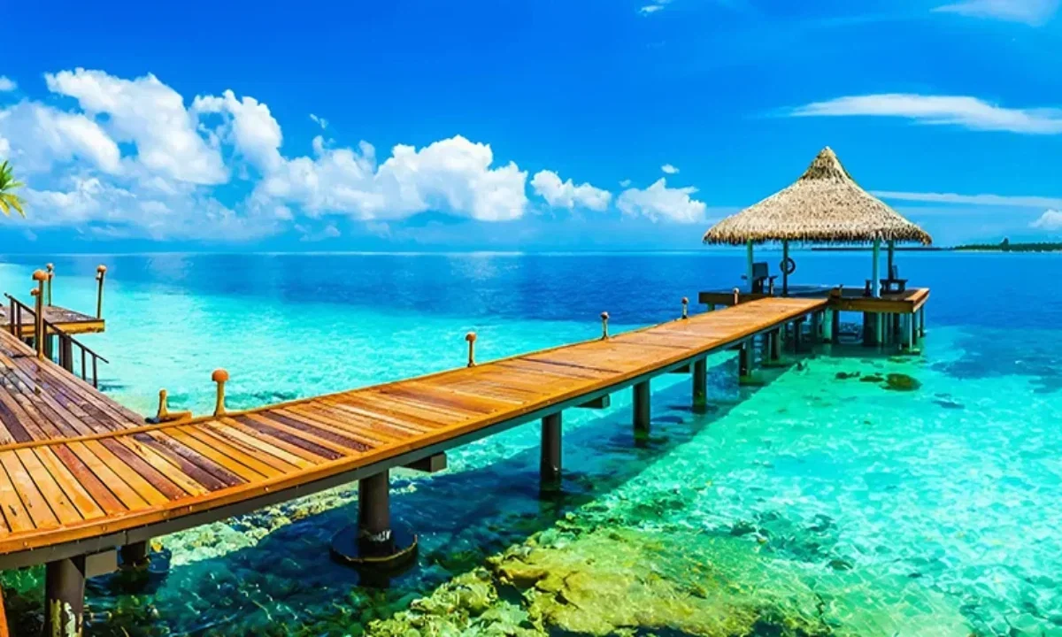 Maldives luxury dining and travel destination