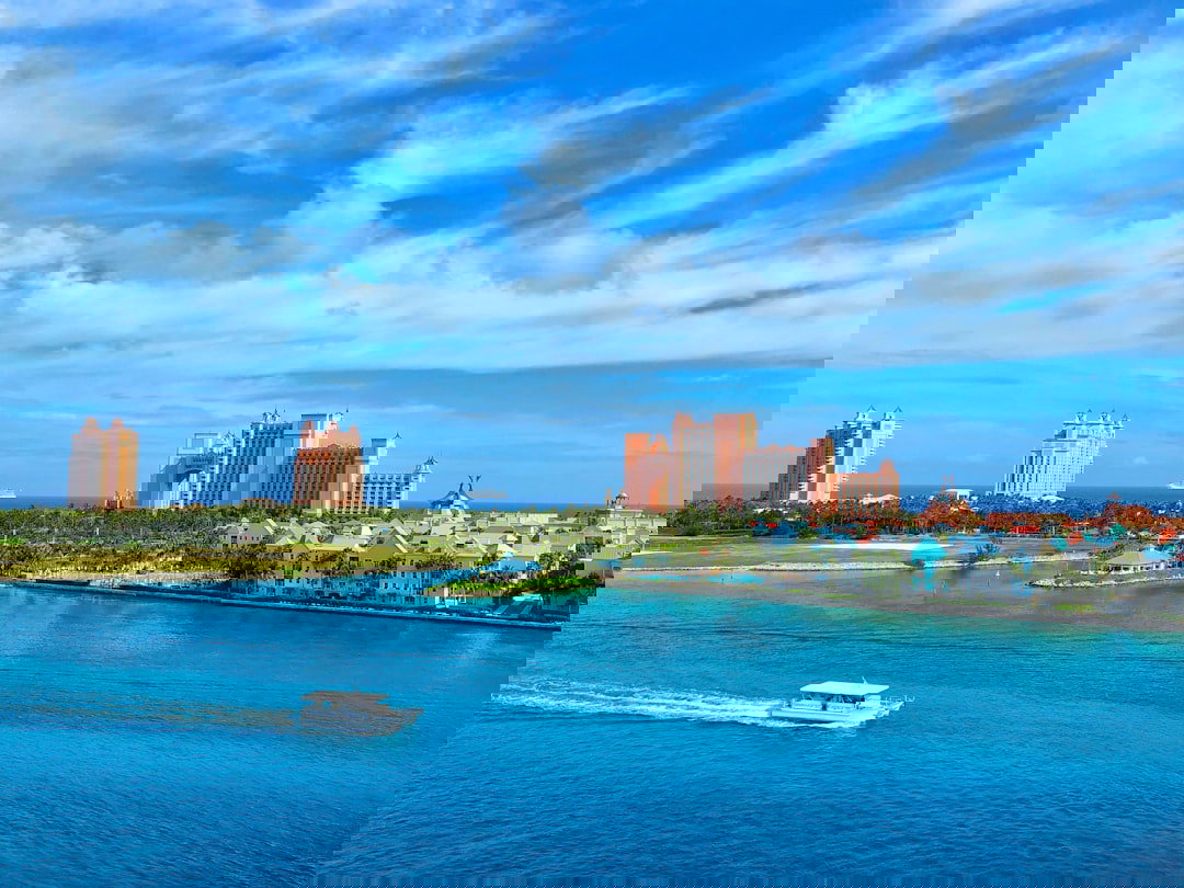 Bahamas luxury dining and travel destination