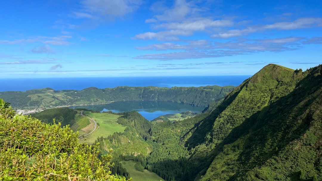 French Polynesia luxury dining and travel destination