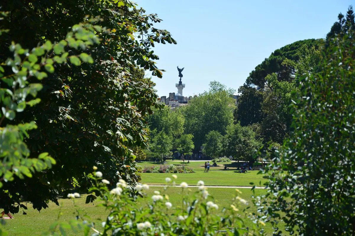 Bordeaux travel destination