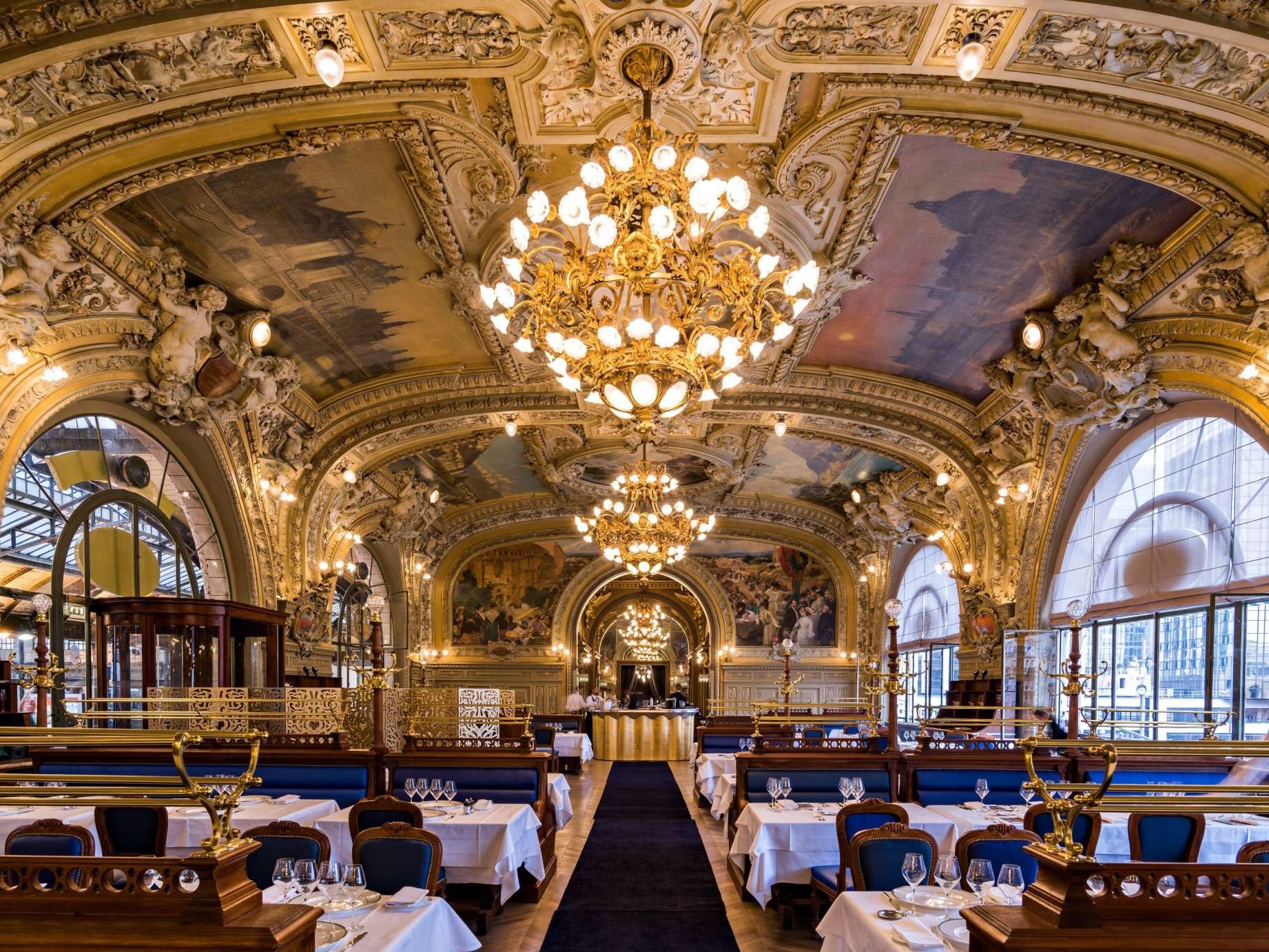Le Train Bleu - "First Class"