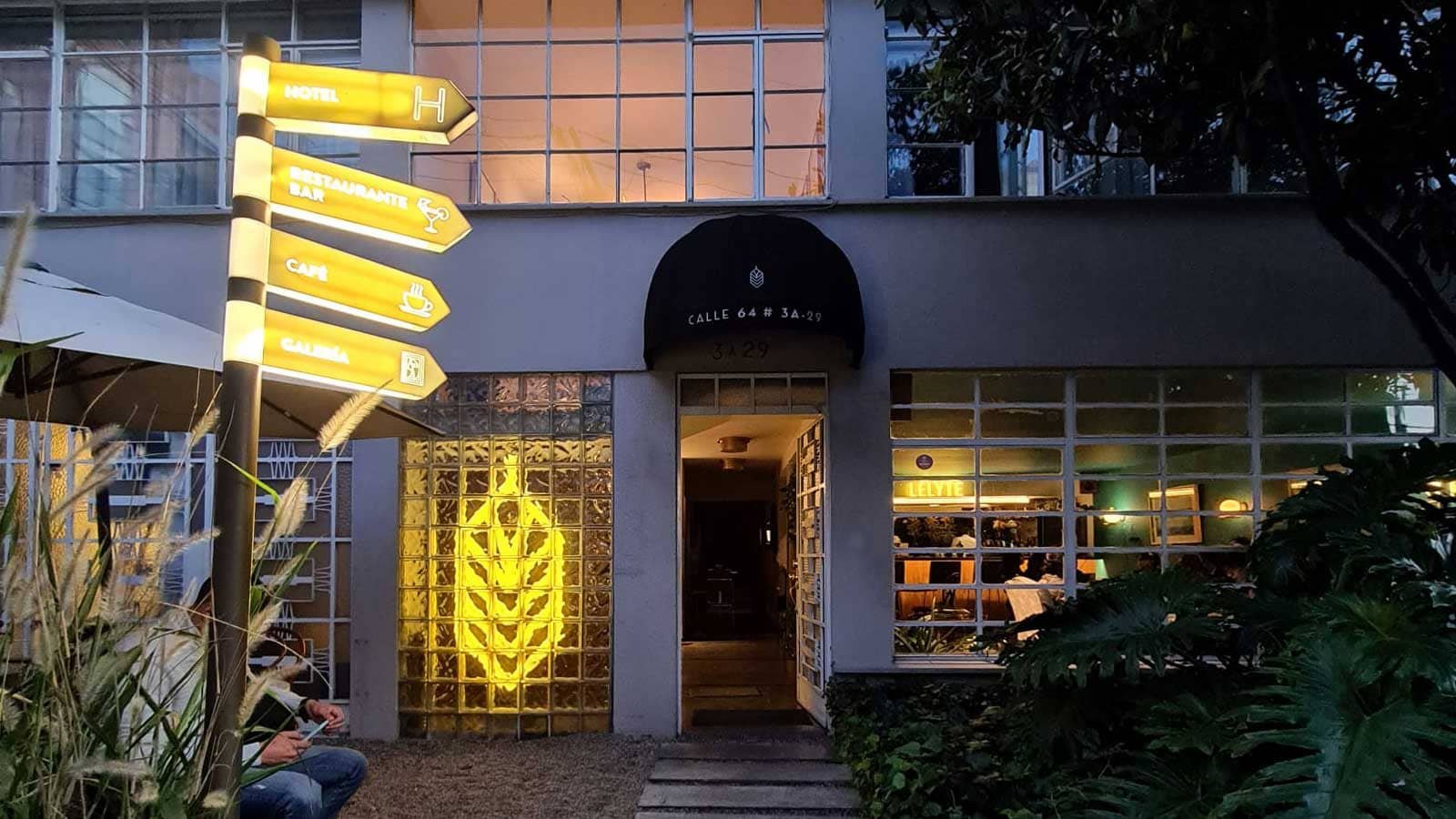 Hotel boutique y restaurante vegetal Casa Lėlytė hotel in Bogota, Colombia