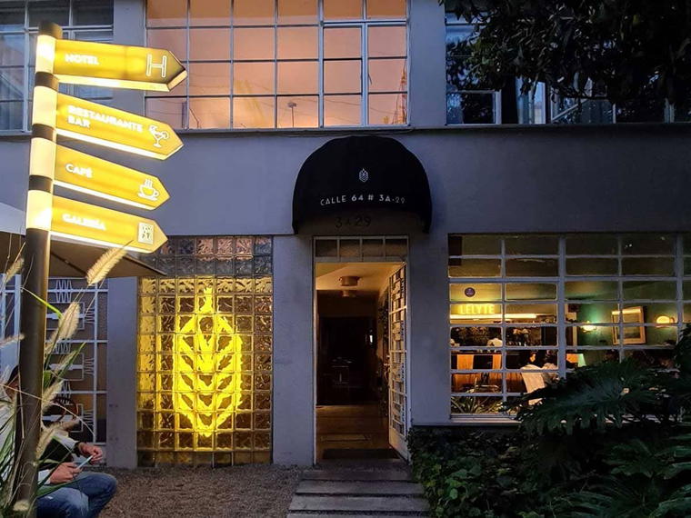 Hotel boutique y restaurante vegetal Casa Lėlytė, Bogotá, Colombia
