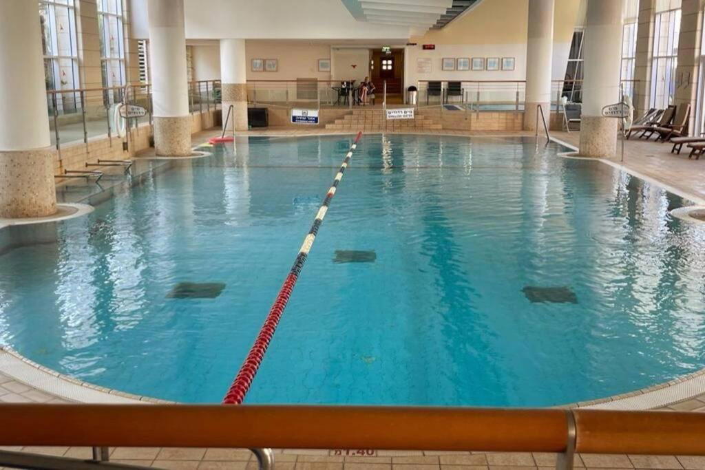 The Yacht hotel in Herzliya