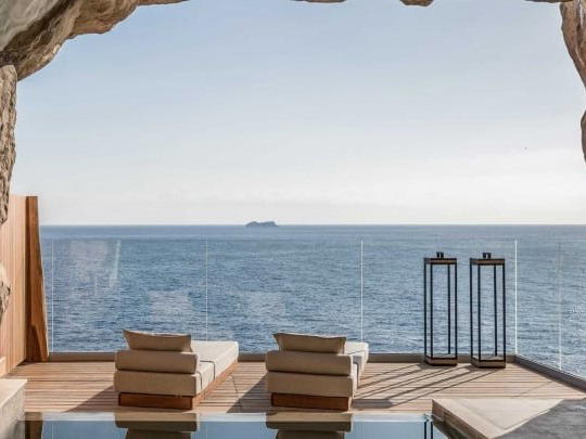 Acro Suites, Agia Pelagia, Greece