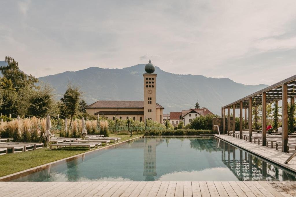 Hotel Schwarzschmied hotel in Lana, Italy