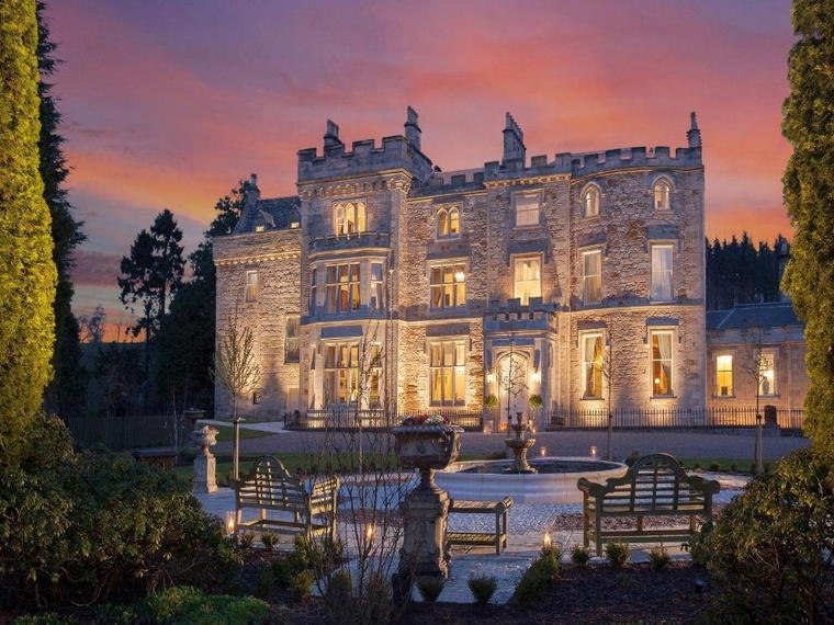 Crossbasket Castle, High Blantyre, United Kingdom