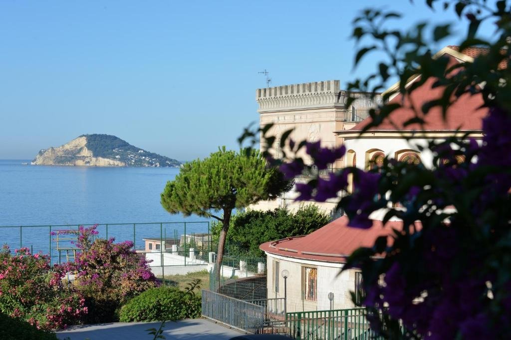 Hotel Miramare Naples