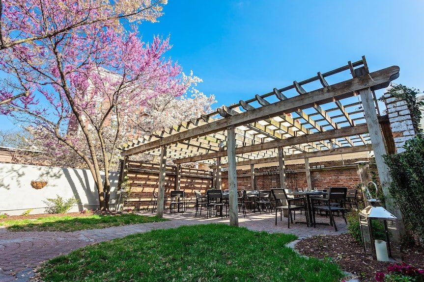 The Inn at Four Eleven York hotel in Norfolk, United States