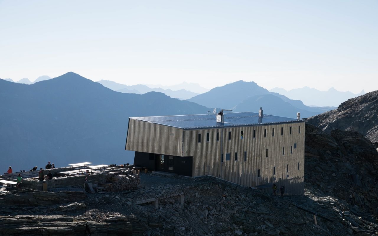 Cabane de Tracuit CAS, Hotel in Ayer