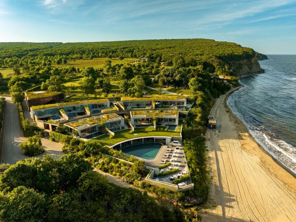 Vaya Beach Resort, Hotel in Irakli