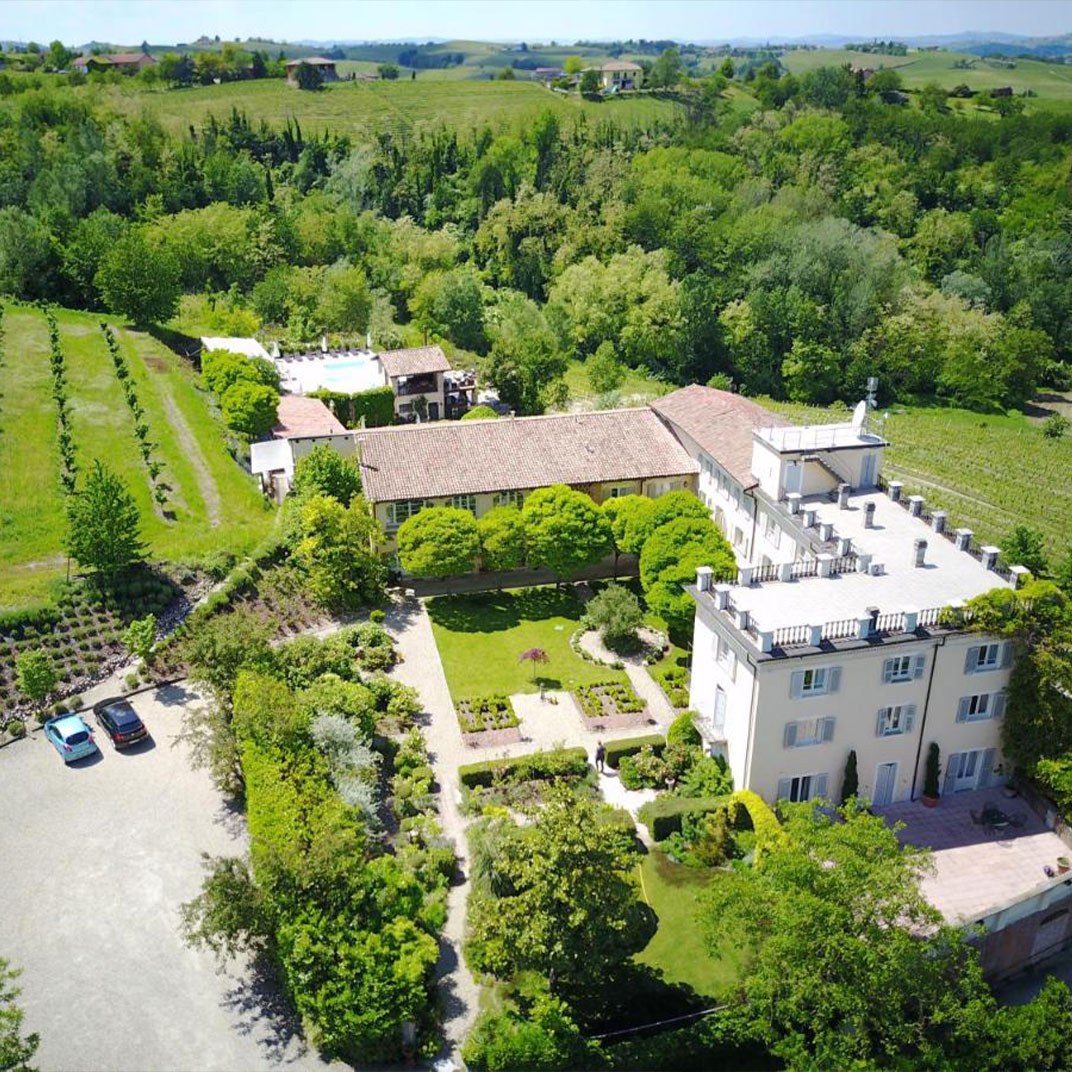 La Villa Hotel