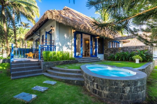 L’Azure Resort & Spa