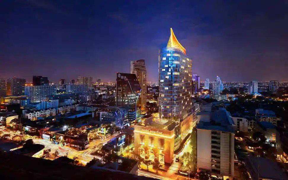 Grande Centre Point Sukhumvit 55 hotel in Watthana