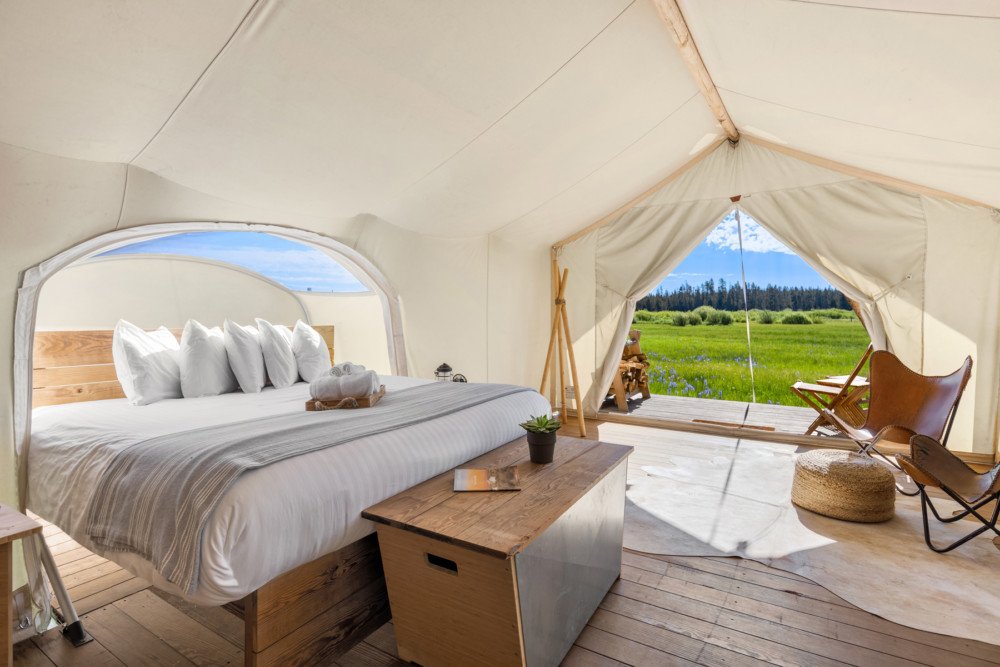 Under Canvas West Yellowstone hotel in Gallatin County, United States