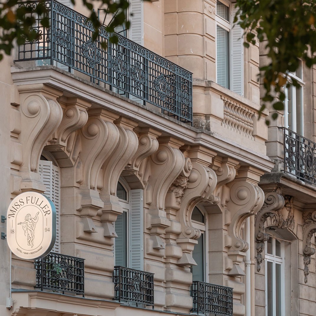 Miss fuller, Paris, France