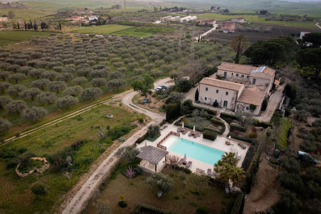 Resort Fontes Episcopi, Hotel in Aragona