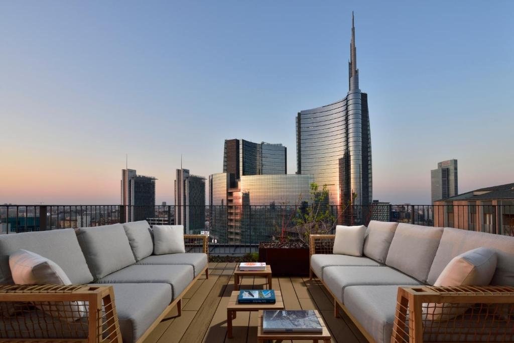 Milano Verticale UNA Esperienze, Milan, Italy