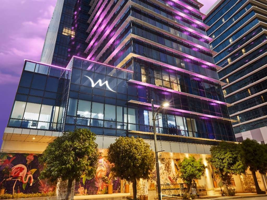Mercure Mactan Cebu hotel in Cebu