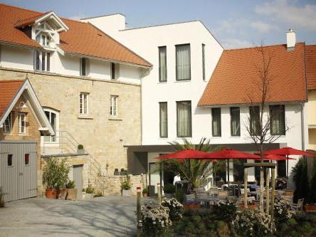 Weinhaus Henninger, Kallstadt, Germany