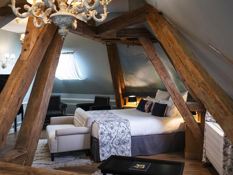 Le Grand Monarque, Chartres, France
