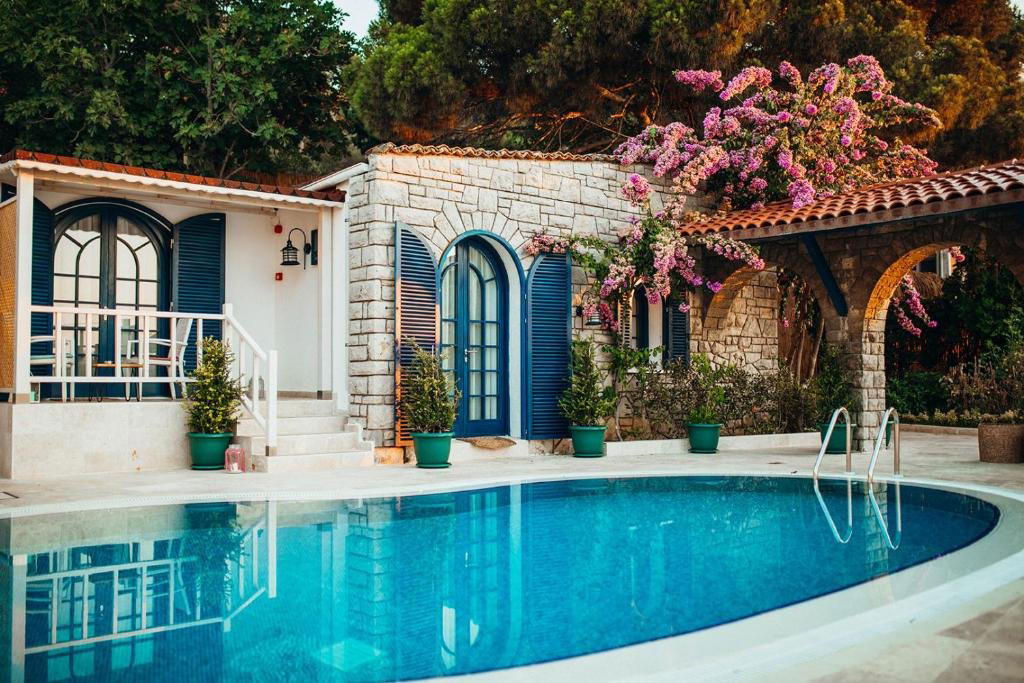Loc'ada Büyükada hotel in Istanbul