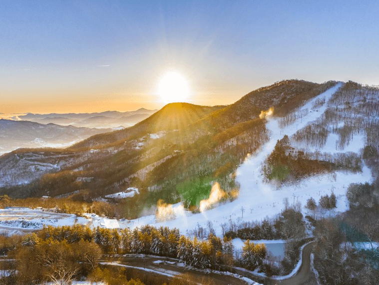Cataloochee Ski Area, Maggie Valley, United States