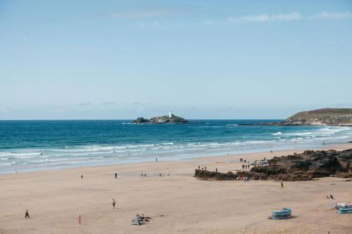 Three Mile Beach, Cornwall, Hotel in Hayle